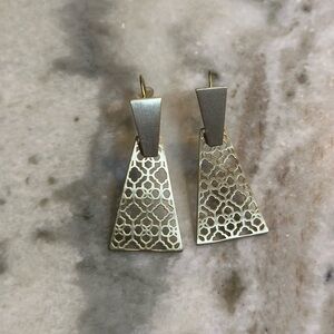 Kendra Scott Keerti Filigree gold tone earrings